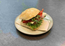 Fralla med Salami & Brie